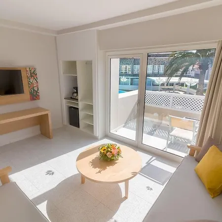 Livvo Koala Garden Apartment